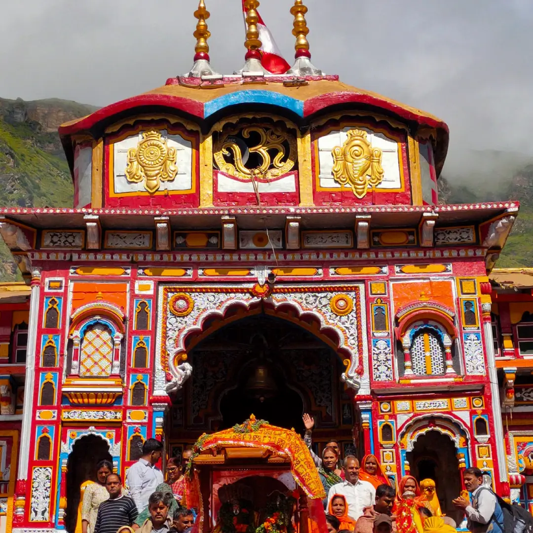 Best Time to Visit Badrinath Temple